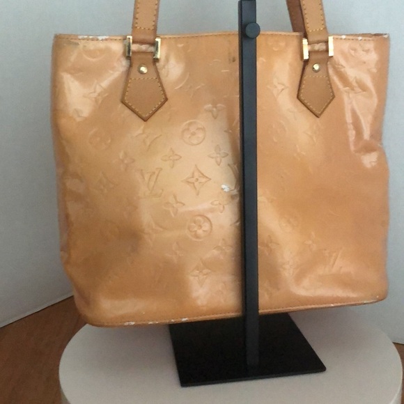 Louis Vuitton Imperfect Yellow Vernis Shoulder Tote Bag GUC - Picture 3 of 13